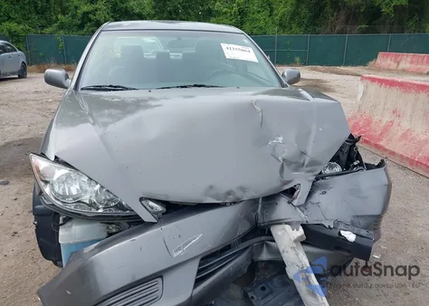 2005 Toyota Camry Le from USA, damaged, VIN 4T1BE30K65U570707